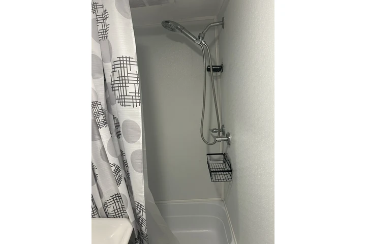 $850 : RENTO TRAILA EN COMPTON $850 image 5