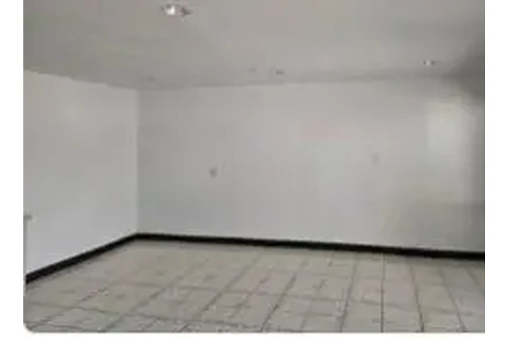 $1500 : POMONA RENTO ESTUDIO image 7