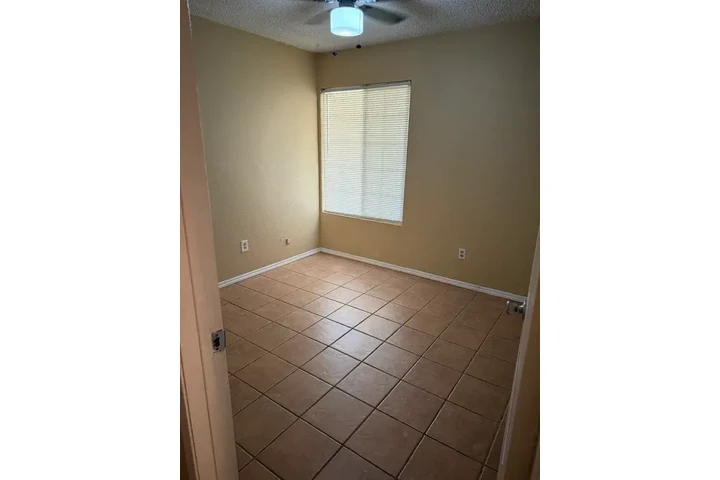 $1200 : Charming Southwest Home image 8