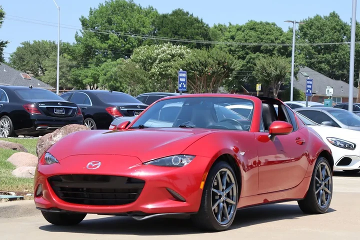 $22979 : 2017 MX-5 Miata RF Grand Tour image 6