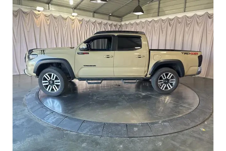 $24995 : Toyota Tacoma 2018 4x4 TRD P image 8