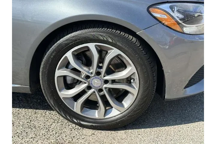 $15995 : Mercedes-Benz C-Class 2017 A image 10