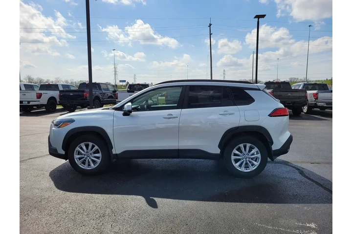 $28595 : Toyota Corolla Cross 2024 AW image 7