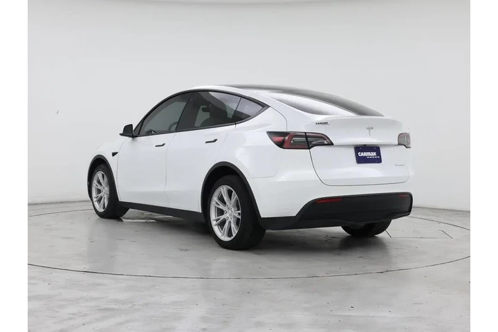 $33998 : Tesla Model Y 2023 AWD Long image 2