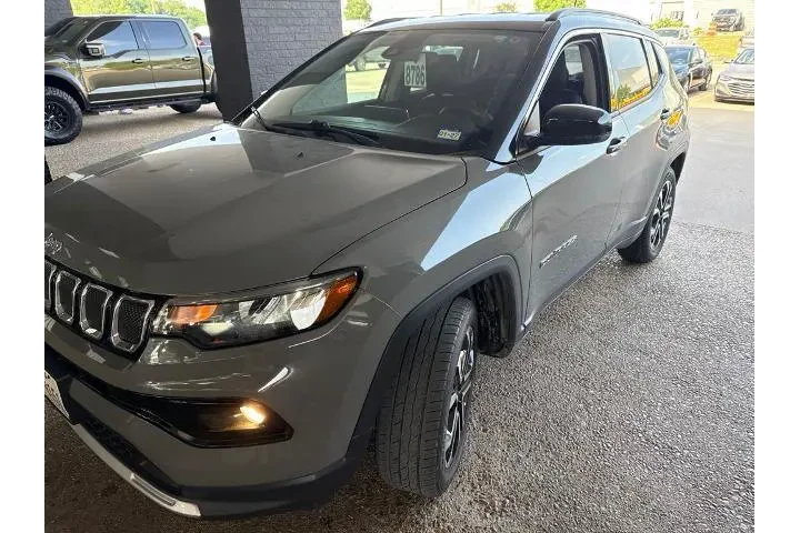 $22207 : Jeep Compass 2022 4x4 High A image 2