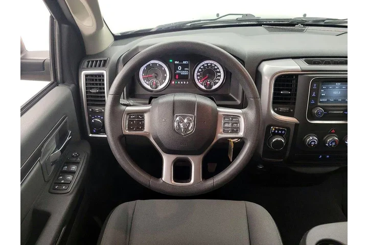 $25998 : Ram 1500 Classic 2024 4x2 SL image 10