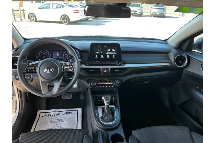 2019 Forte FE image 9