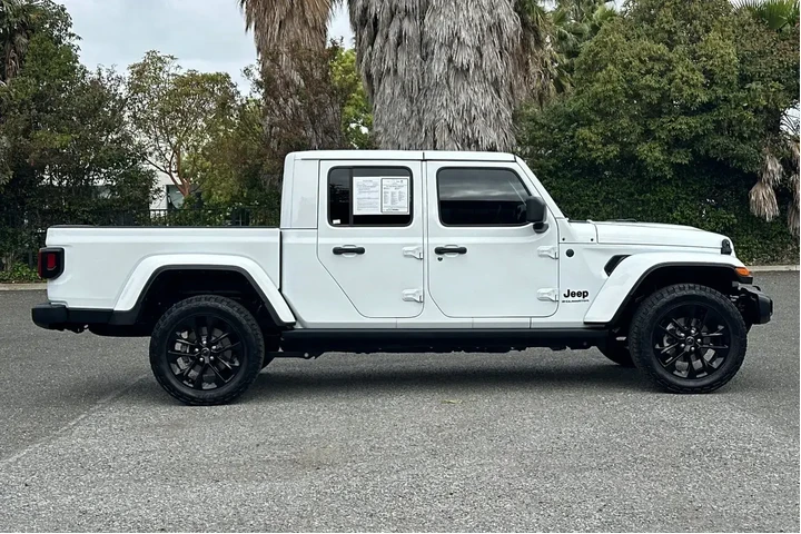 $39997 : Jeep Gladiator 2025 4x4 Big image 2