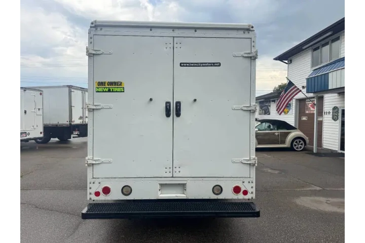 $23990 : 2013 E-Series E-350 SD image 8