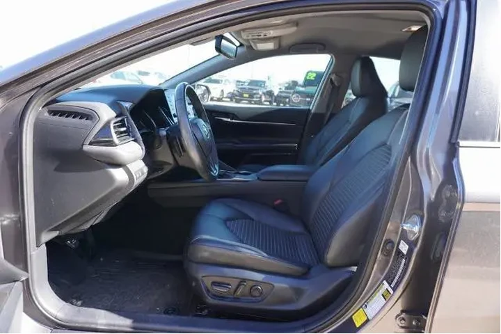 $23688 : Toyota Camry 2023 SE 4dr Sed image 7