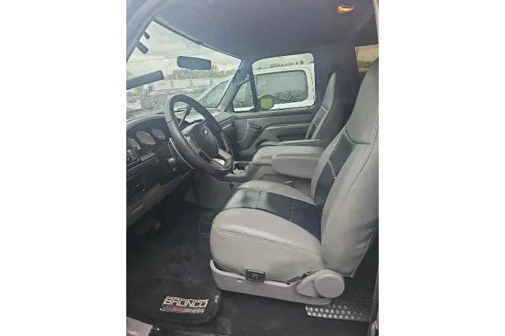 $39988 : Ford Bronco 1996 2dr XLT 4WD image 10