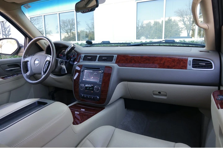 $20500 : 2014 Suburban 1500 LTZ image 7