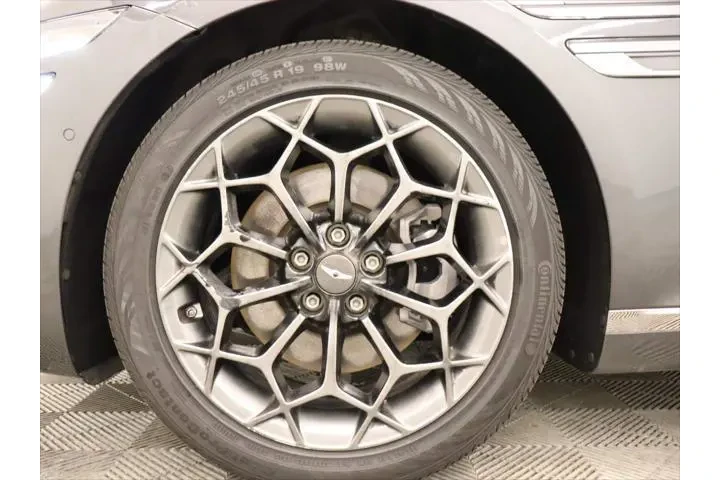 $28570 : Genesis G80 2021 2.5T 4dr Se image 6