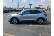 $17388 : Ford Escape 2021 SE 4dr SUV thumbnail
