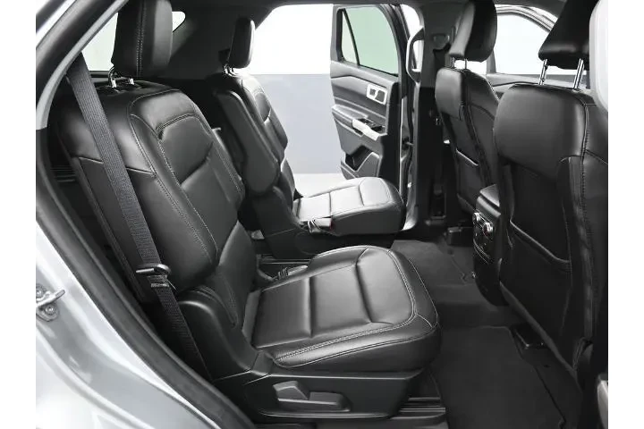 $27899 : Ford Explorer 2022 XLT 4dr S image 10