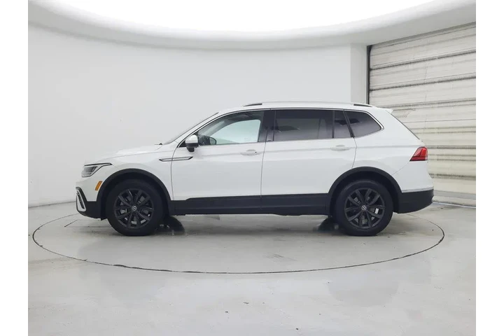 $21998 : Volkswagen Tiguan 2024 SE 4d image 3