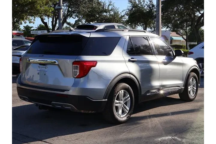 $24290 : Ford Explorer 2023 XLT 4dr S image 8