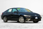 $17990 : Hyundai ELANTRA 2024 SEL 4dr thumbnail
