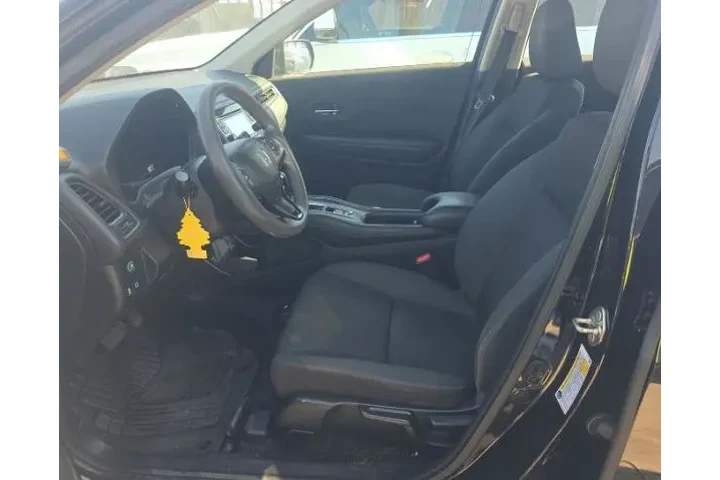 $14900 : Honda HR-V 2019 LX 4dr Cross image 5