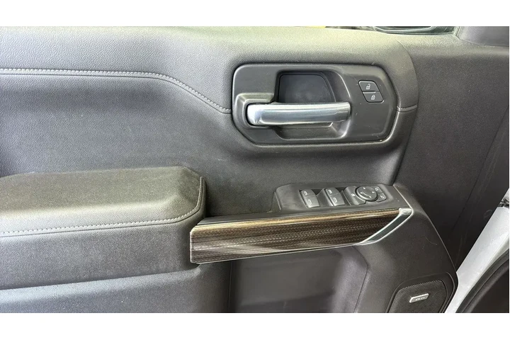 $30888 : Chevrolet Silverado 1500 202 image 10