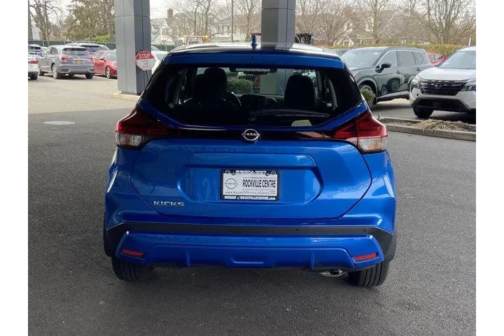 $17472 : Nissan Kicks 2024 S 4dr Cros image 6