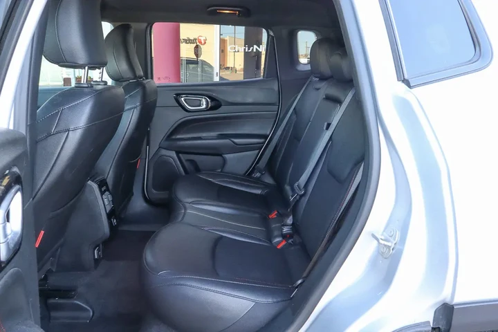 $24988 : 2024 Compass Trailhawk 4x4 image 8