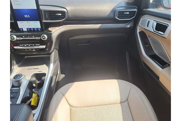 $36990 : Ford Explorer 2022 AWD Limit image 10