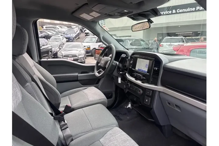 $39988 : Ford F-150 2023 4x4 XL 4dr S image 9