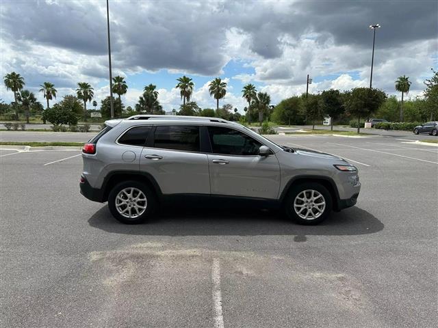 $11999 : 2017 JEEP CHEROKEE2017 JEEP C image 4