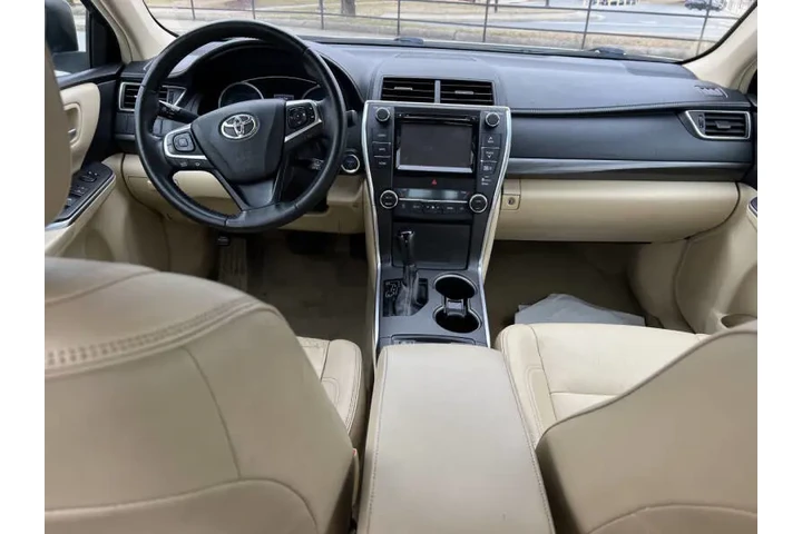 $10900 : 2015 Camry Hybrid XLE image 9