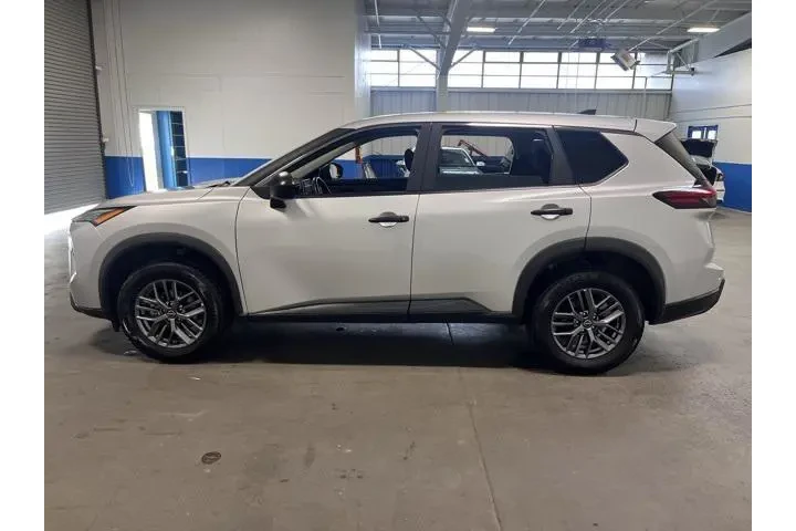 $17986 : Nissan Rogue 2024 AWD S 4dr image 6