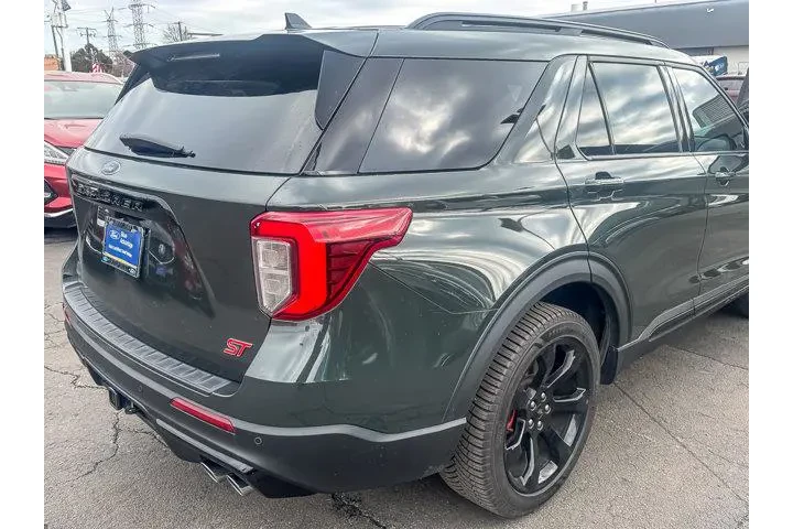 $39989 : Ford Explorer 2023 AWD ST 4d image 9