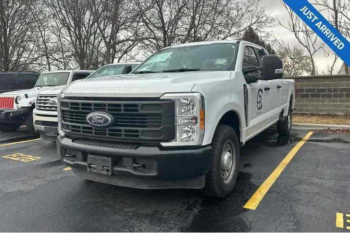 $39995 : Ford F-350 Super Duty 2023 4 image 1