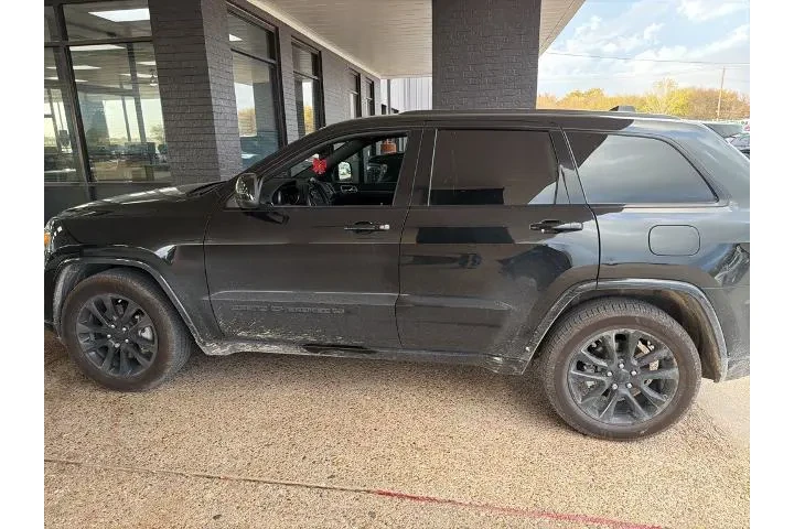 $23222 : Jeep Grand Cherokee WK 2022 image 1