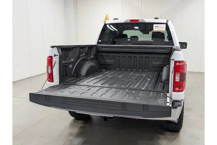 $39751 : Ford F-150 2022 4x4 XLT 4dr image 9