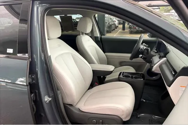$39223 : Hyundai IONIQ 5 2025 Limited image 8