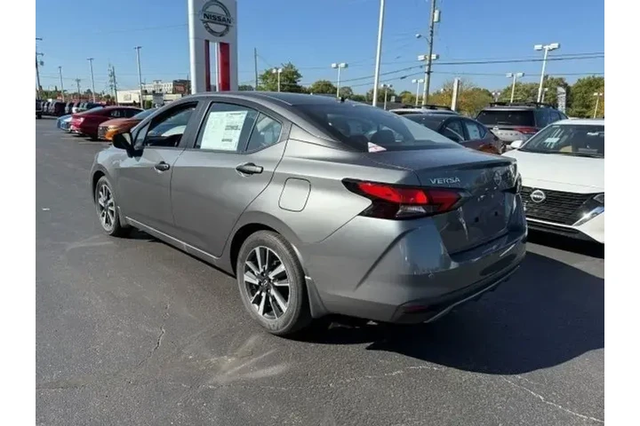 $17995 : Nissan Versa 2025 S 4dr Seda image 10
