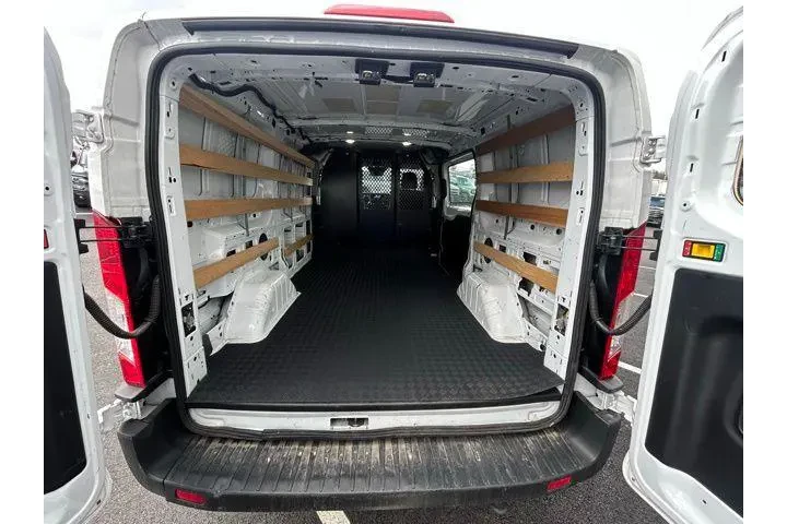 $32995 : Ford Transit 2024 250 3dr LW image 10