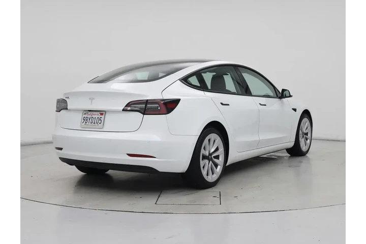 $27998 : Tesla Model 3 2022 4dr Sedan image 8