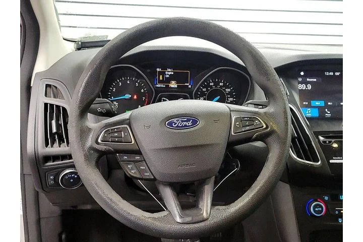 $13998 : Ford Focus 2017 SEL 4dr Hatc image 10