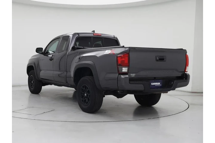 $28998 : Toyota Tacoma 2021 4x2 SR 4d image 2