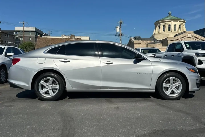 $15900 : Chevrolet Malibu 2019 LS 4dr image 3