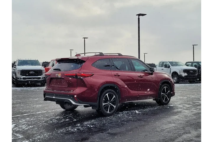 $36000 : Toyota Highlander 2022 XSE 4 image 4