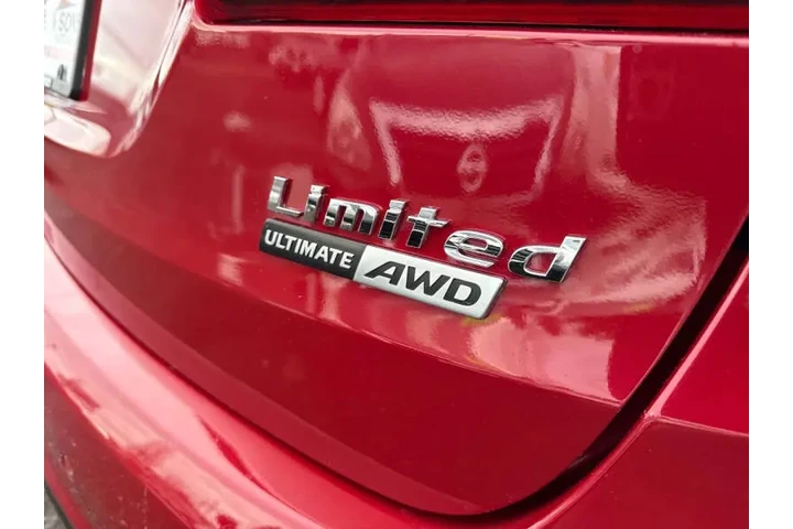 2017 Santa Fe Limited Ultimate image 10