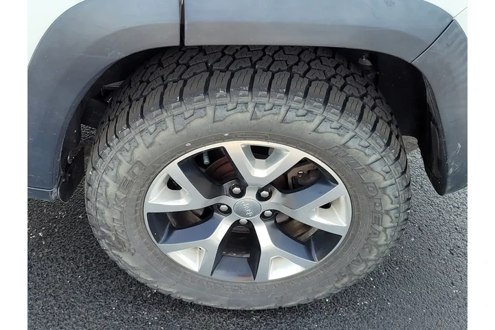 $13798 : Jeep Cherokee 2016 4x4 Trail image 10