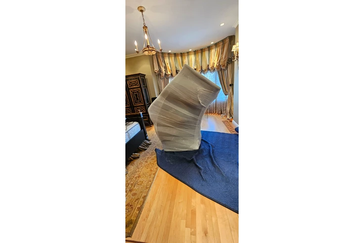 LC moving image 2