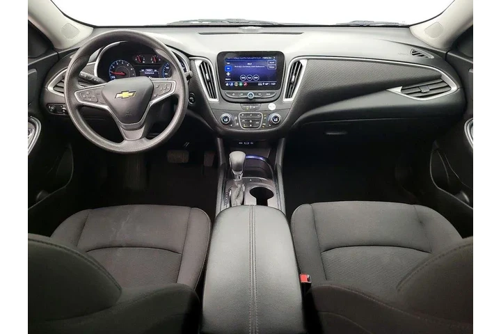 $17998 : Chevrolet Malibu 2022 LT 4dr image 9