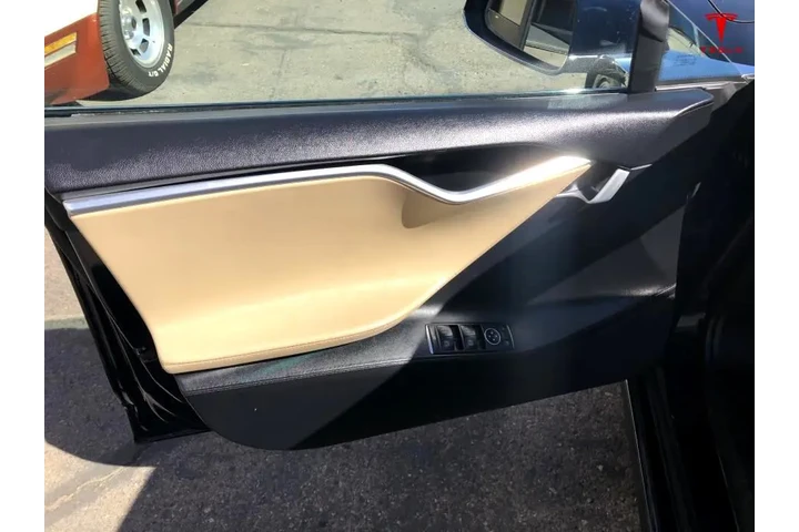 $17990 : 2013 Model S Signature image 9