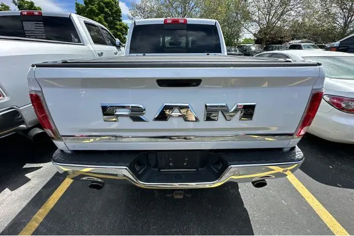 $23995 : Ram 1500 2017 4x4 Laramie Li image 5