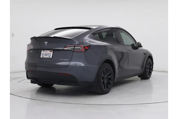 $37998 : Tesla Model Y 2023 AWD Long image 8